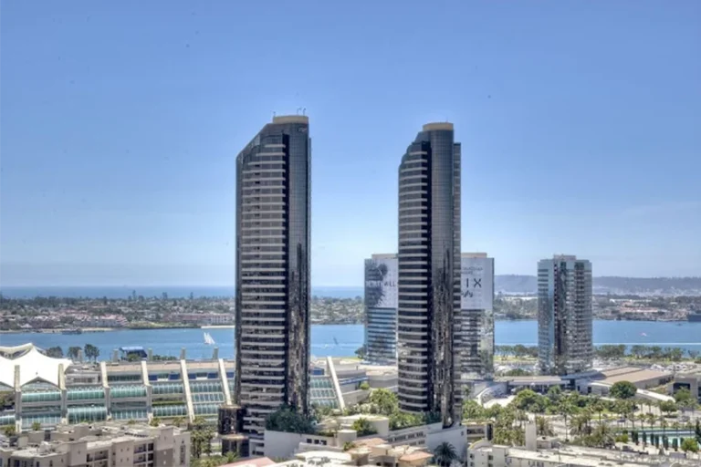 GuyCor Harbor Club Twin Towers San Diego Renovated Condo For Rent