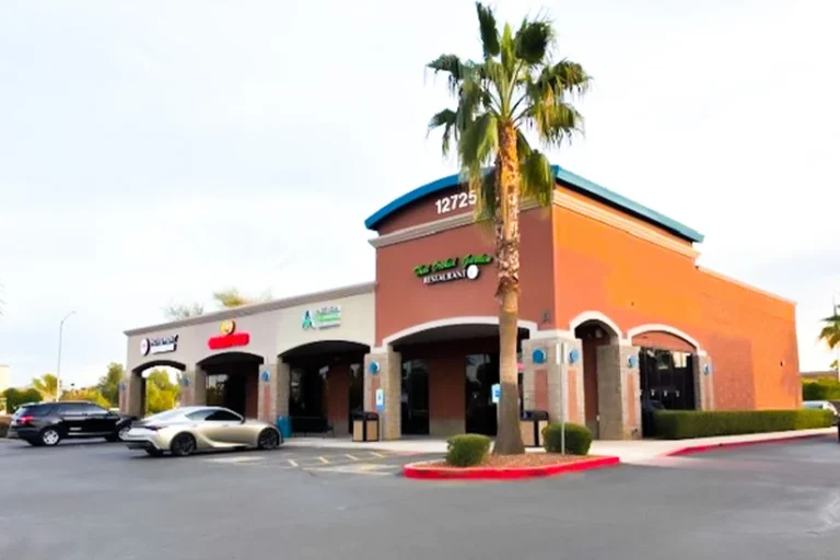 GuyCor Palm Desert Plaza Avondale Storefront for Lease