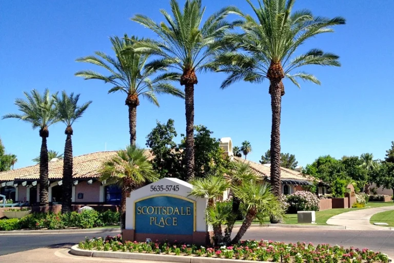 GuyCor Scottsdale Place Lux Executive Center Office Workspaces for Rent