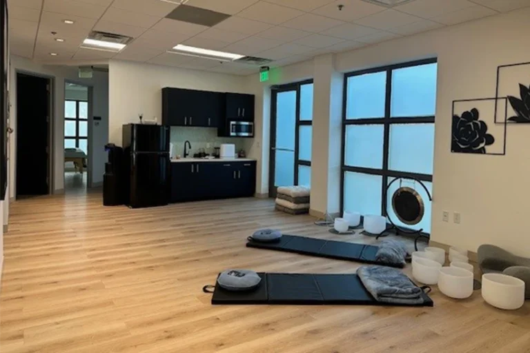 GuyCor RFG 9th Place - Scottsdale Office for Lease - Interior of Suite 200