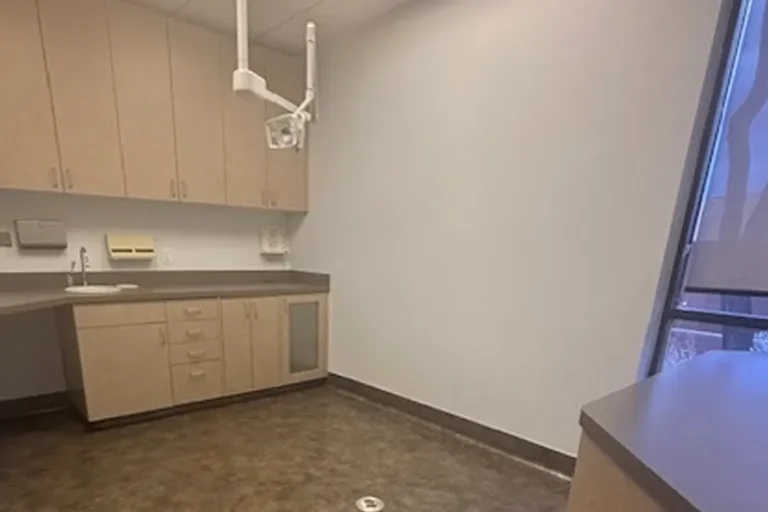 Avondale Dental/Medical/ Surgical Office Suite - Treatment Room